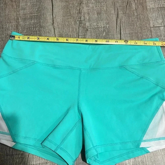 Born Primitive - Booty Activewear Shorts - Size XL - Bluish/Green - Picture 8 of 9